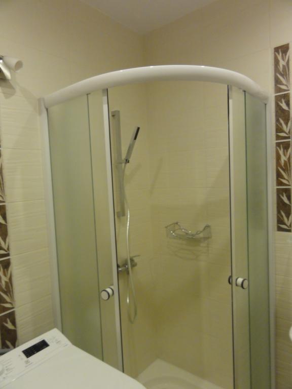 ヴィスワApartament Bukowaアパートメント 部屋 写真